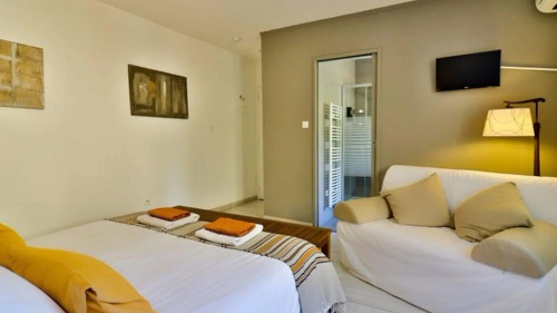 Bed & Breakfast Les Chambres D'Hotes Du Grand Mornas Carry-le-Rouet